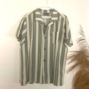 NWOT REEF mens shirt